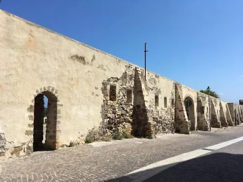 Apartament Casa Vacanze Al Muro Di Cinta Carloforte